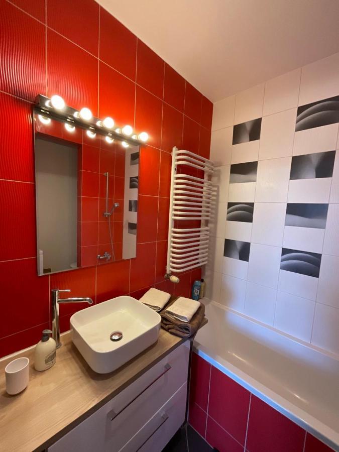 Dworzec Gdanski Apartament Varşovia Exterior foto
